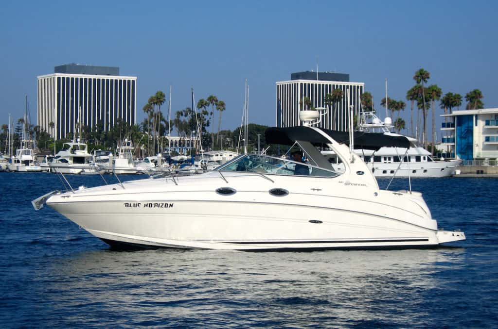 Rent a Searay Cruiser