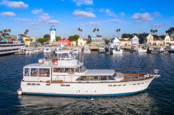 Legend Party Yacht